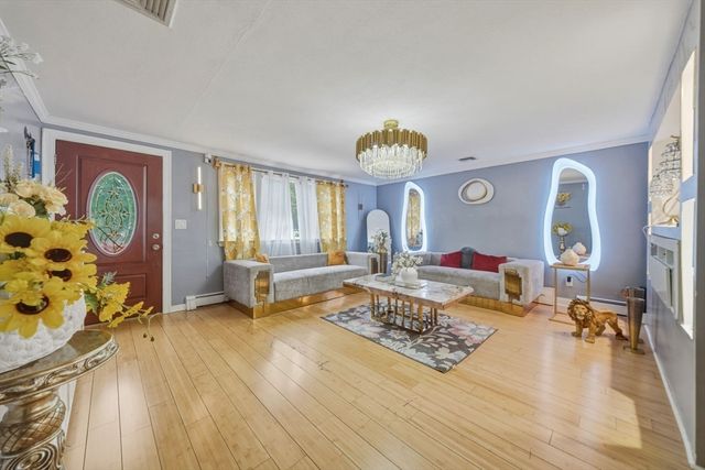 280 Ettrick St, Brockton, MA 02301
