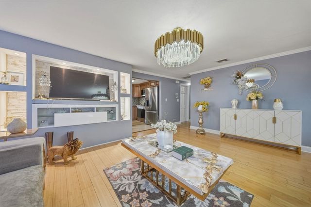 280 Ettrick St, Brockton, MA 02301