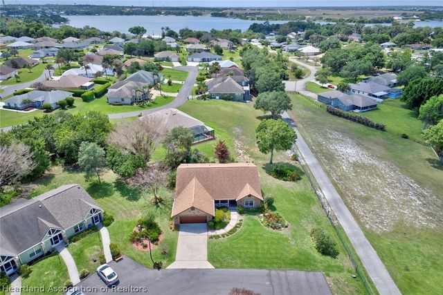 14 Wintergreen Trail, Lake Placid, FL 33852