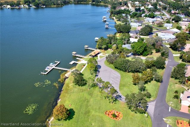 14 Wintergreen Trail, Lake Placid, FL 33852