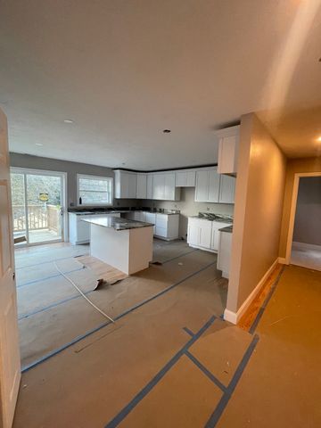 29 Steele St A, Worcester, MA 01607