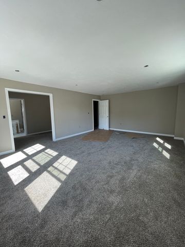 29 Steele St A, Worcester, MA 01607