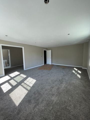 29 Steele St A, Worcester, MA 01607