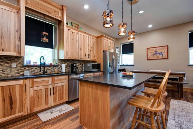 311 Mohican Lane, Lampe, MO 65681