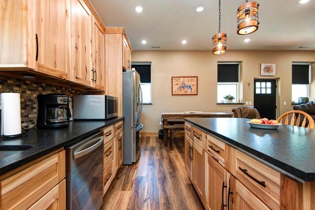 311 Mohican Lane, Lampe, MO 65681