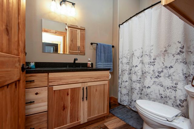 311 Mohican Lane, Lampe, MO 65681