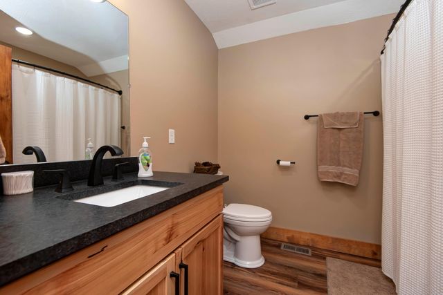 311 Mohican Lane, Lampe, MO 65681