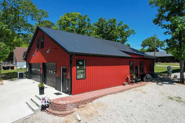311 Mohican Lane, Lampe, MO 65681