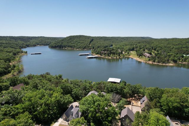 311 Mohican Lane, Lampe, MO 65681