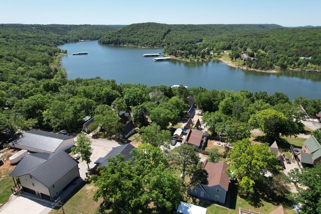 311 Mohican Lane, Lampe, MO 65681