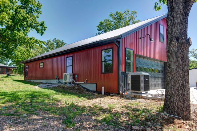311 Mohican Lane, Lampe, MO 65681