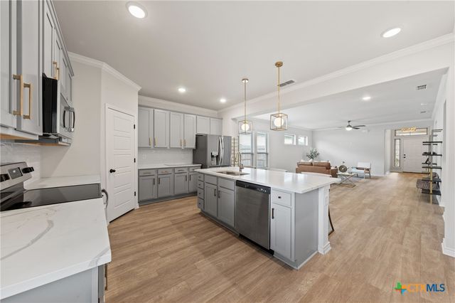 10205 Eaglefire Drive, Temple, TX 76502