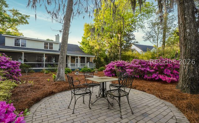 23 Ridge Rd, Beaufort, SC 29907