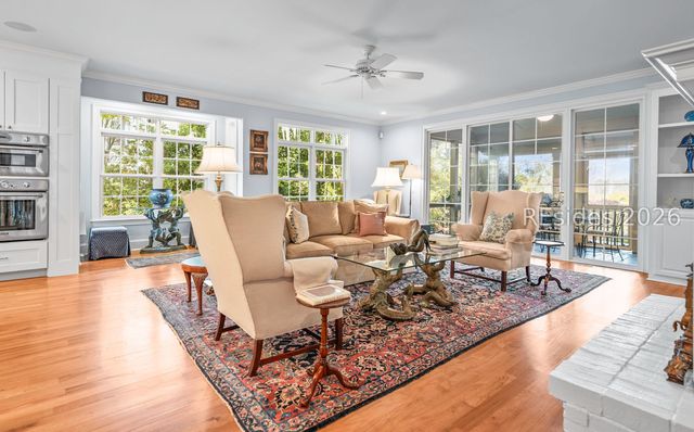 23 Ridge Rd, Beaufort, SC 29907
