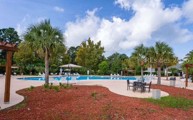 23 Ridge Rd, Beaufort, SC 29907