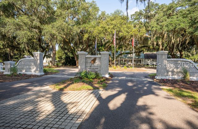 23 Ridge Rd, Beaufort, SC 29907