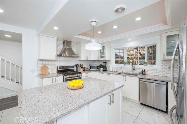 9422 Nantucket Dr, Huntington Beach, CA 92646