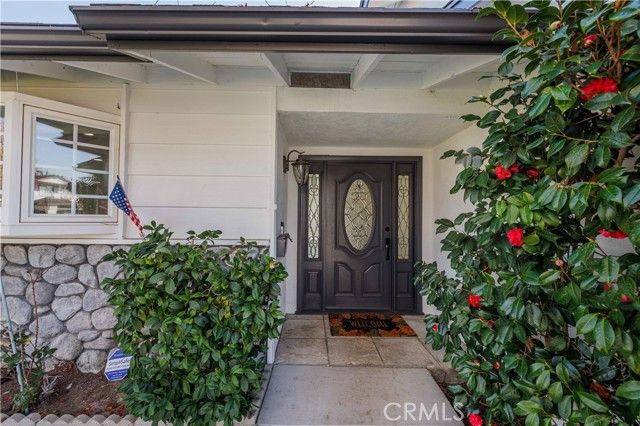 9422 Nantucket Dr, Huntington Beach, CA 92646