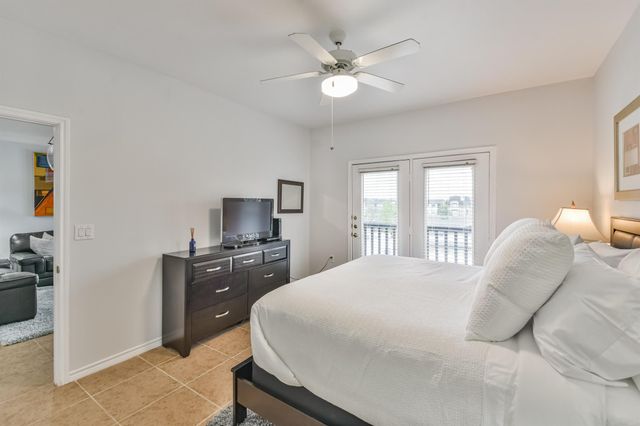 2400 Mccue Road 350, Houston, TX 77056