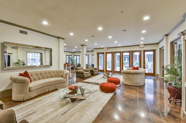 2400 Mccue Road 350, Houston, TX 77056