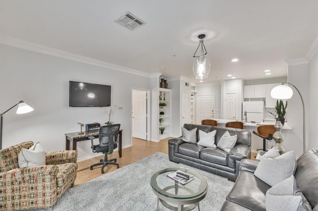 2400 Mccue Road 350, Houston, TX 77056