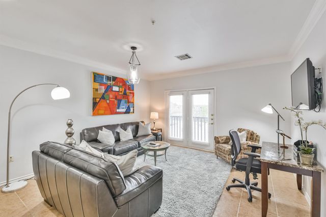 2400 Mccue Road 350, Houston, TX 77056