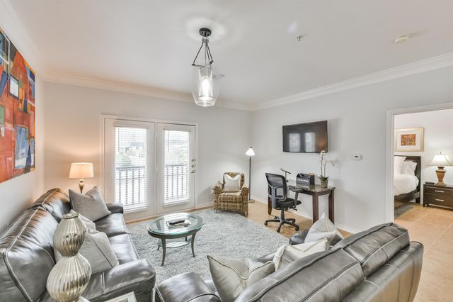 2400 Mccue Road 350, Houston, TX 77056