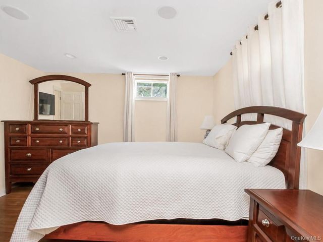 285 Centre Avenue, New Rochelle, NY 10805