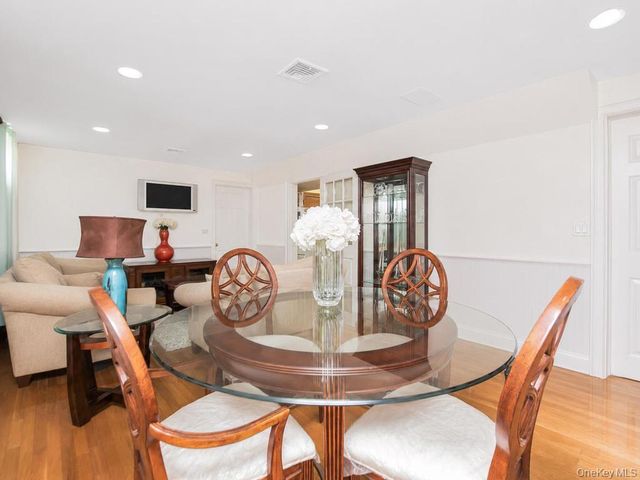 285 Centre Avenue, New Rochelle, NY 10805