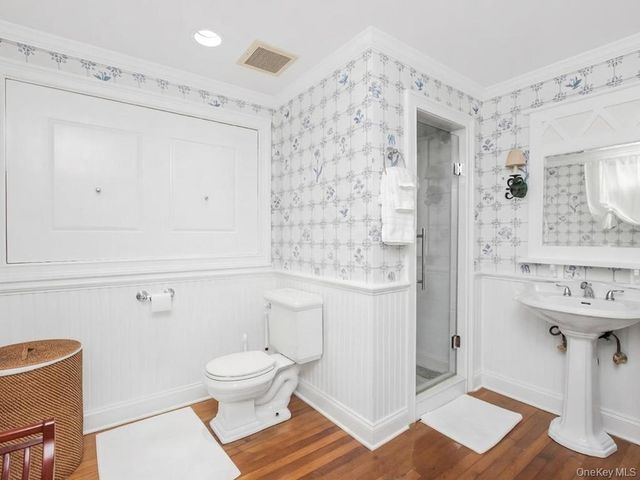 285 Centre Avenue, New Rochelle, NY 10805