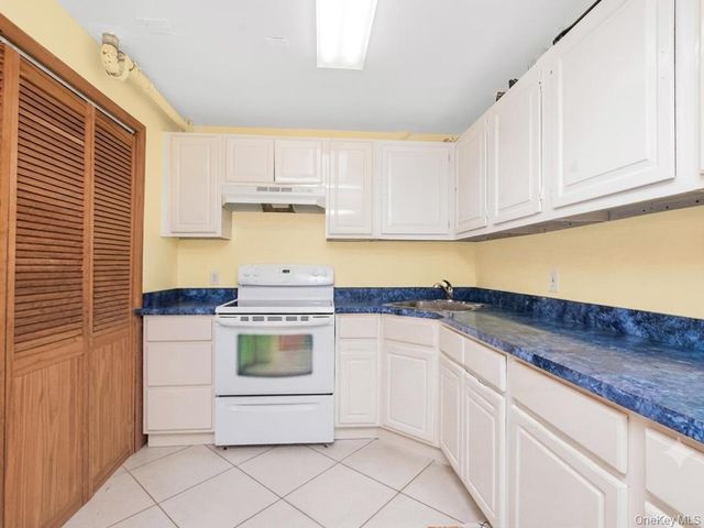 285 Centre Avenue, New Rochelle, NY 10805