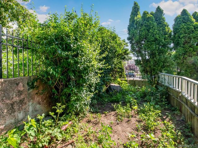 285 Centre Avenue, New Rochelle, NY 10805