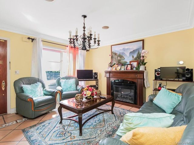 285 Centre Avenue, New Rochelle, NY 10805