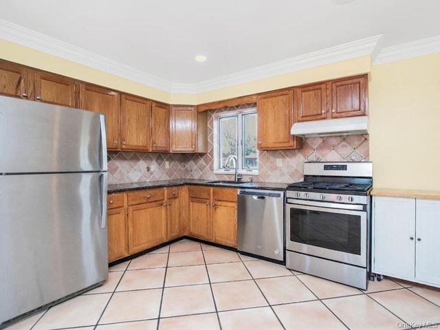 285 Centre Avenue, New Rochelle, NY 10805