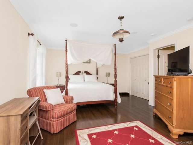 285 Centre Avenue, New Rochelle, NY 10805