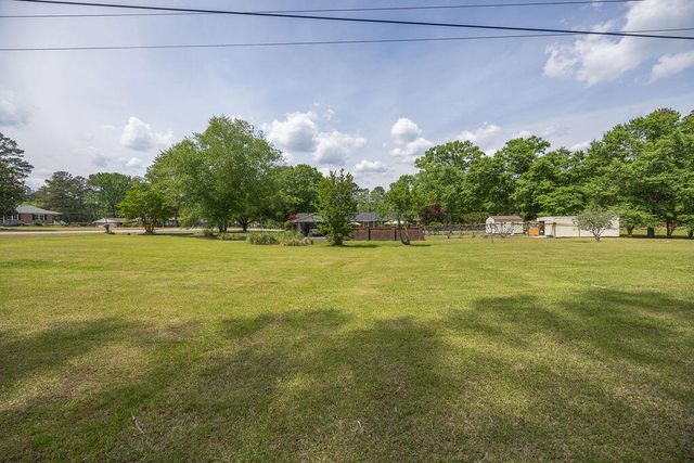 76 Sunset Drive, Johnston, SC 29832