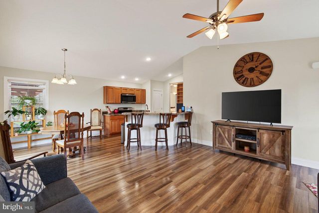 783 IVES ST, Martinsburg, WV 25405