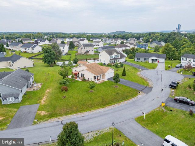783 IVES ST, Martinsburg, WV 25405