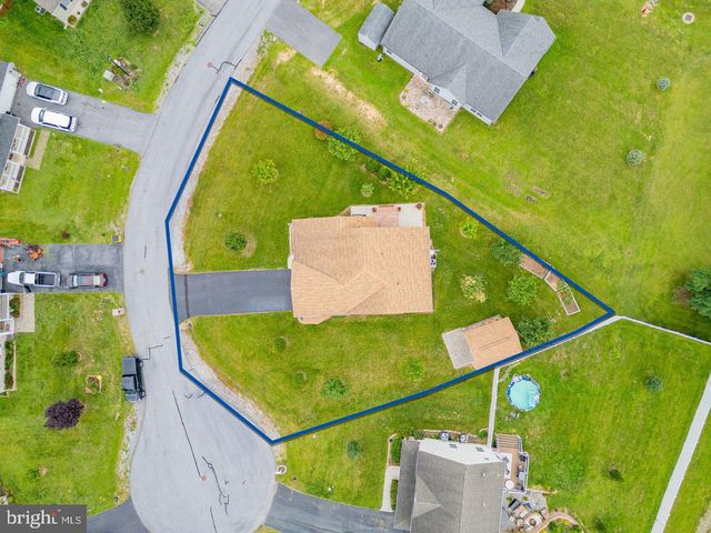 783 IVES ST, Martinsburg, WV 25405