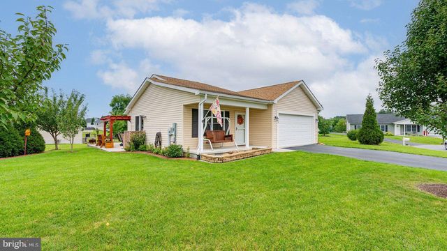 783 IVES ST, Martinsburg, WV 25405