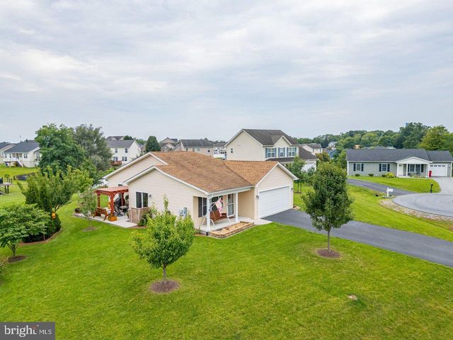 783 IVES ST, Martinsburg, WV 25405
