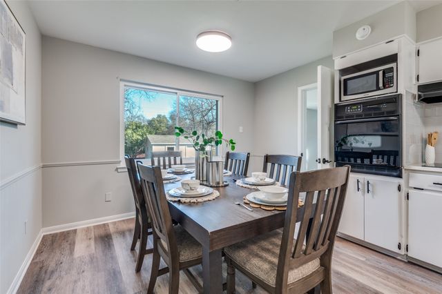 7724 Gaston Avenue, Benbrook, TX 76116