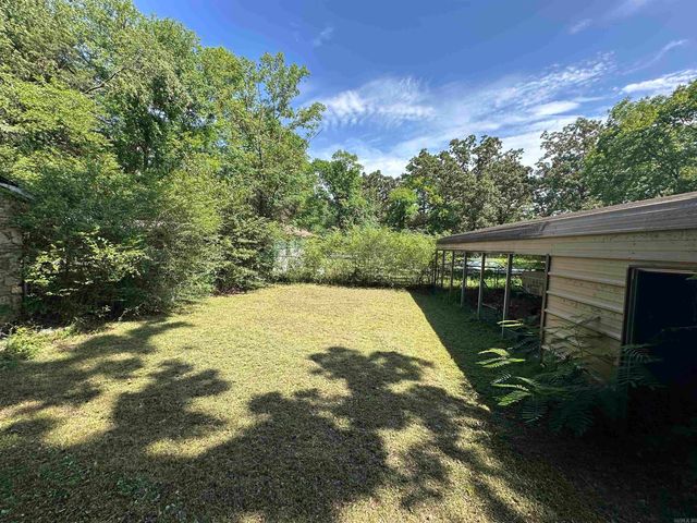 220 Grand Point Drive, Hot Springs, AR 71901