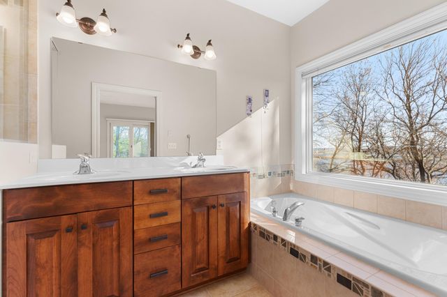 670 Panorama Circle NW, Rochester, MN 55901