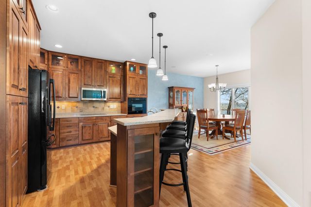 670 Panorama Circle NW, Rochester, MN 55901