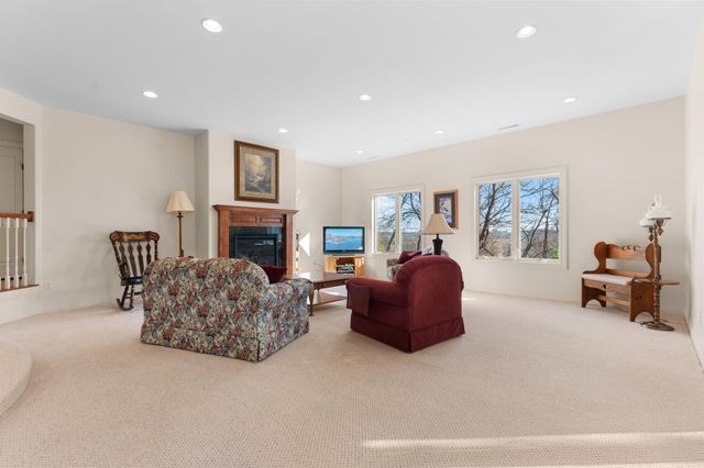 670 Panorama Circle NW, Rochester, MN 55901