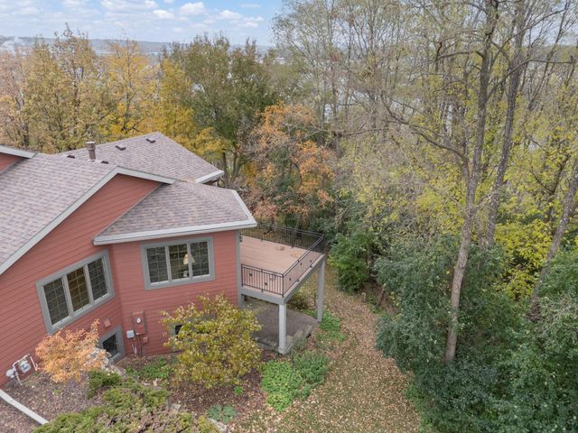 670 Panorama Circle NW, Rochester, MN 55901