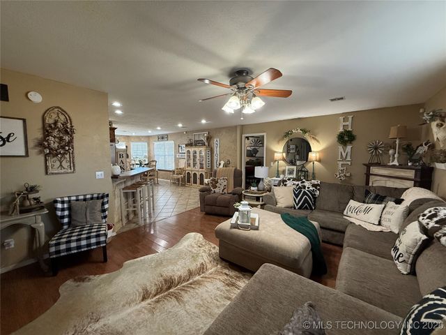 7913 S 13th Street East, Muskogee, OK 74403