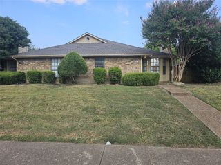 11910 Garden Terrace Drive, Dallas, TX 75243