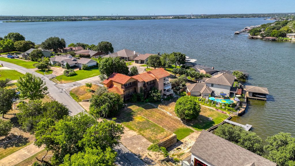 4313 Crescent Drive 5, Granbury, TX 76049 — exterior
